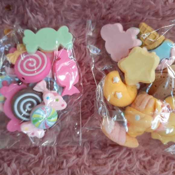New Listing!! Brand New Assorted Nail Accent Charms-2 CT. - Picture 1 of 2